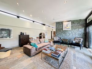 Photo 15- click for photo gallery